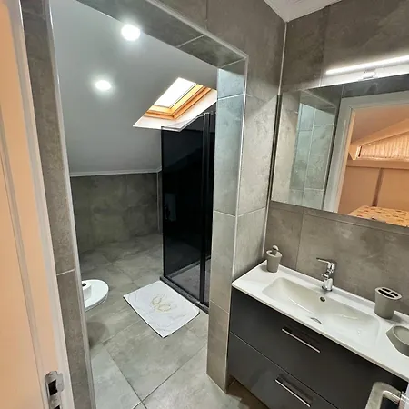 Diamond B1 Blok Ikiz Ortak Havuzlu
